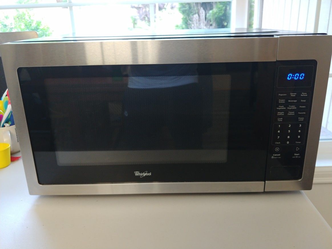 Whirlpool 2.2 Cu. Ft. Microwave