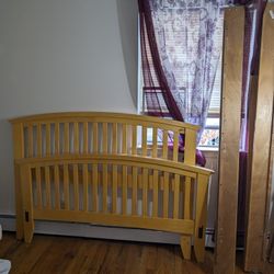 Wooden Queen Size Bed  Frame 