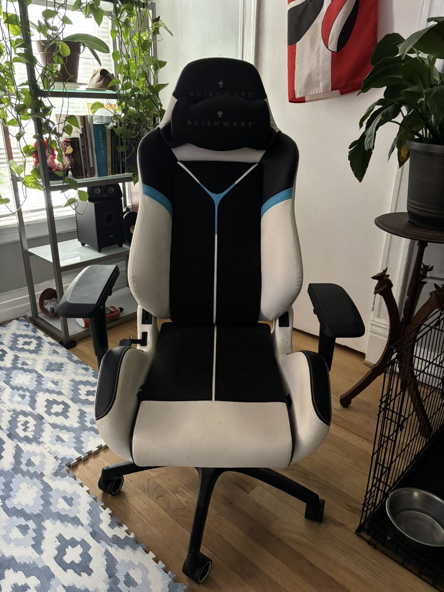 Vertagear Alienware S5000 Gaming Chair