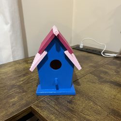 Wooden Bird House 