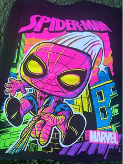 Funko Pop Marvel Medium Spiderman T-Shirt