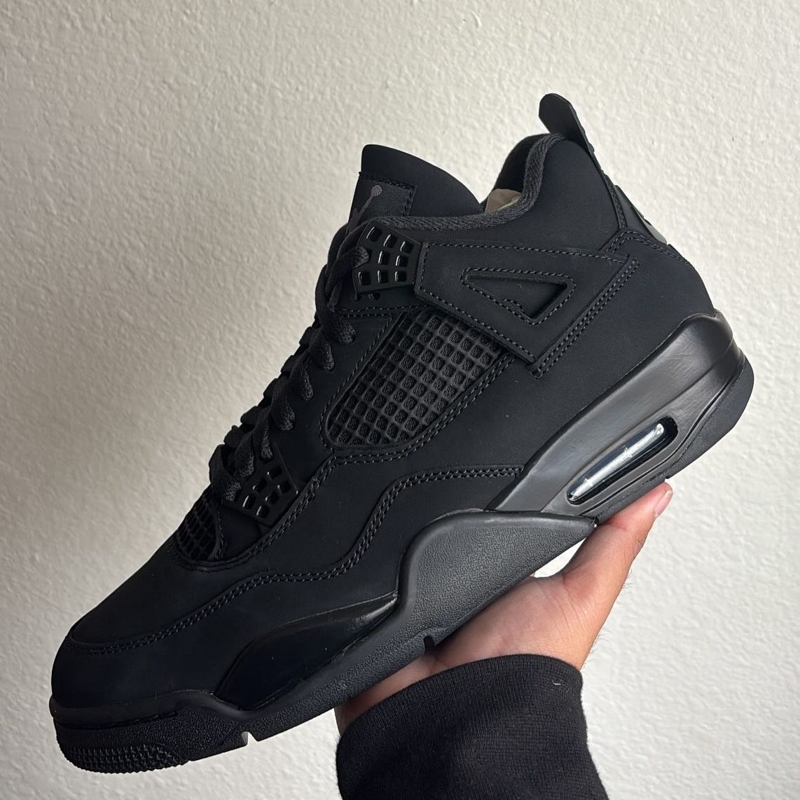 Jordan 4 Black cat