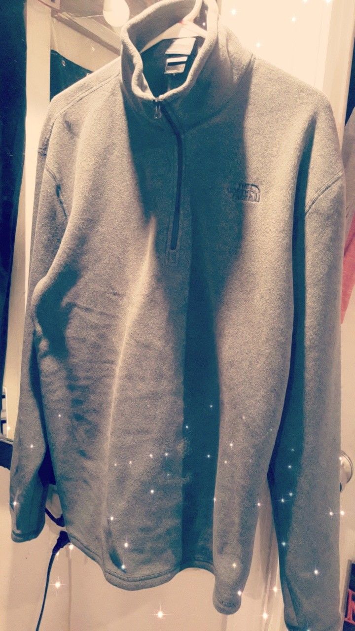 XL North Face fleece pull over