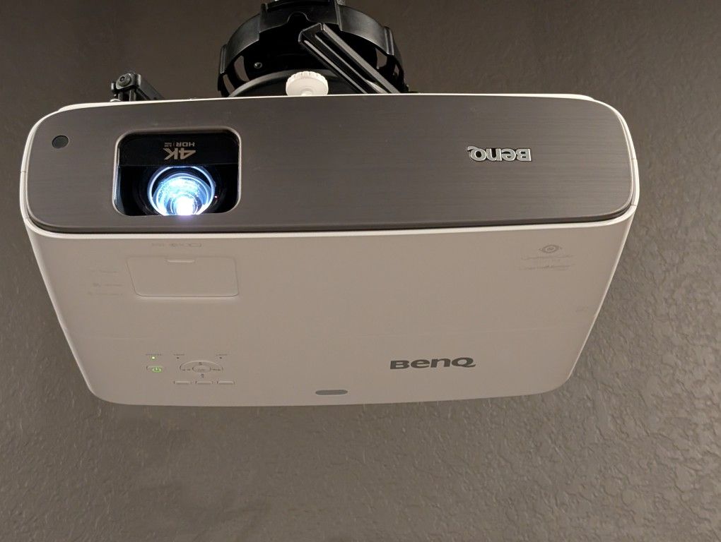 BenQ 4K DLP projector