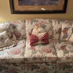Floral couch 
