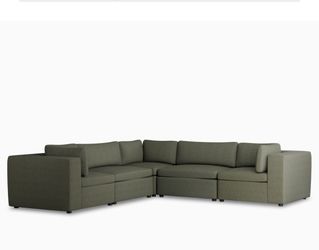 Destin Sutton 5-Piece Sectional City Furniture