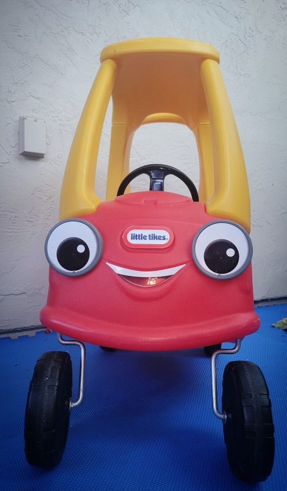 Little Tikes – Cozy Coupe coche