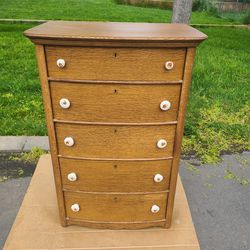 Adorable Antique Vintage Dresser/ Chest of Drawers