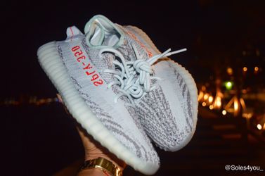 Adidas Yeezy Boost 350 V2
