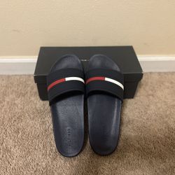 Tommy Hilfiger Ennis Slide Sandal for Sale in Port Allen LA OfferUp