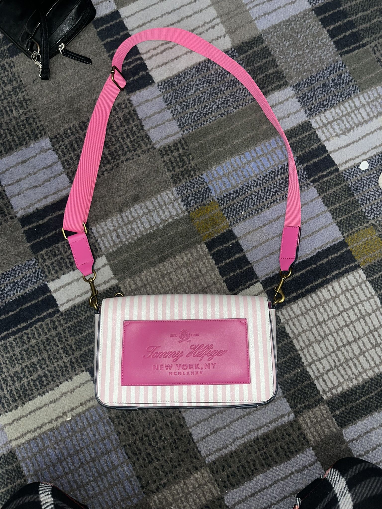 Tommy Hilfiger Crossbody