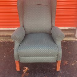 Free Delivery - La Z Boy Mahogany Vintage Patterned Arm Chair