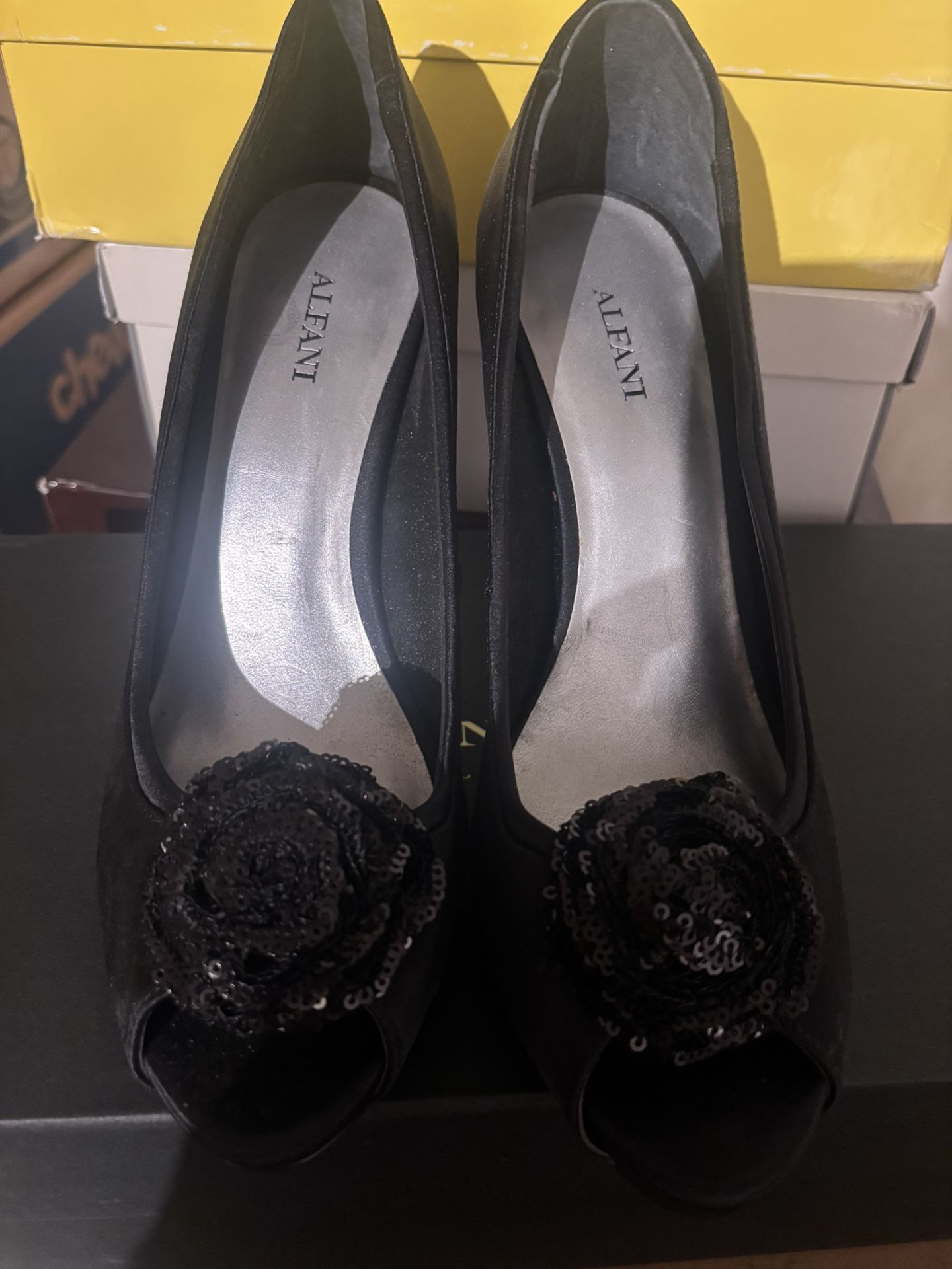 New black Alfani shoes