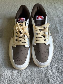 Travis Scoot Nike Air Jordan 1 Low Sneakers