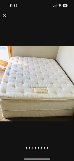 Simmons Beautyrest Queen Mattress + Free Box Spring