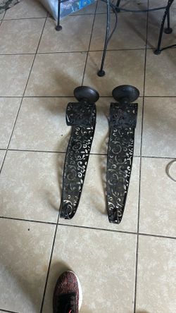 2 ft metal candle holder