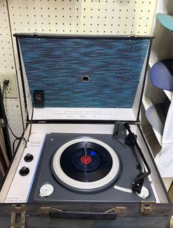 Sears Portable RECORD PLAYER