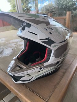 Dirtbike Helmet (Alpinestars SM5)