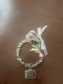 Garden wreath Hummingbird