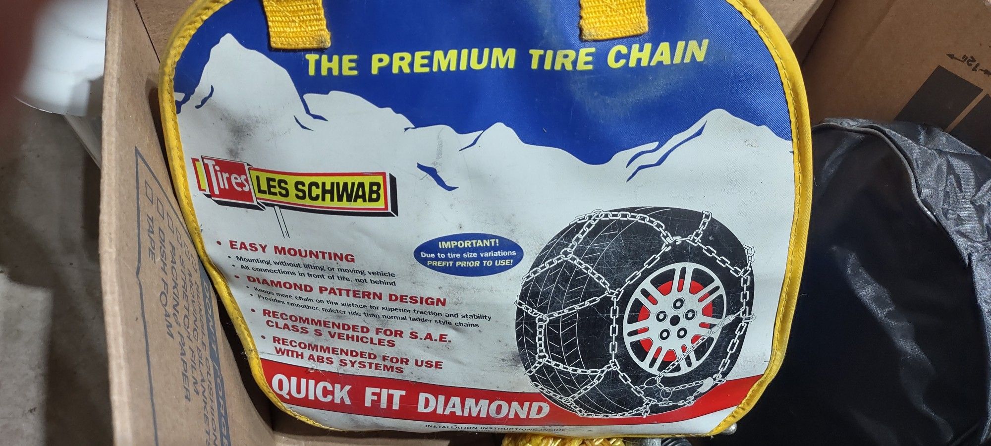  Car Tire Chains Les Swab ,Jumper Cables and Tow Strap