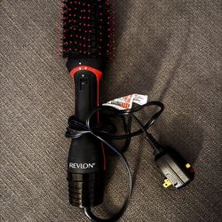 Revlon One-Step Hair Dryer & Volumizer Brush