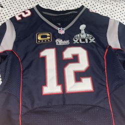 Tom Brady Super Bowl XLIX jersey W Patch And Captain Patch. New England Patriots