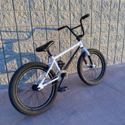 Bmx Bike. NEED GONE