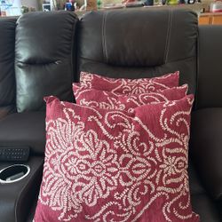 Throw Pillows