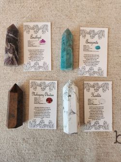 ✨ Natural Crystal Tower Bundle – 4 Piece Set + Info Cards ✨