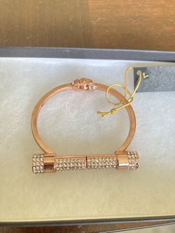 NWT Bebe Rose Gold Rhinestone Bracelet