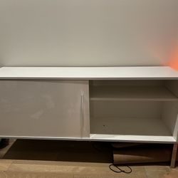 White console/cabinet