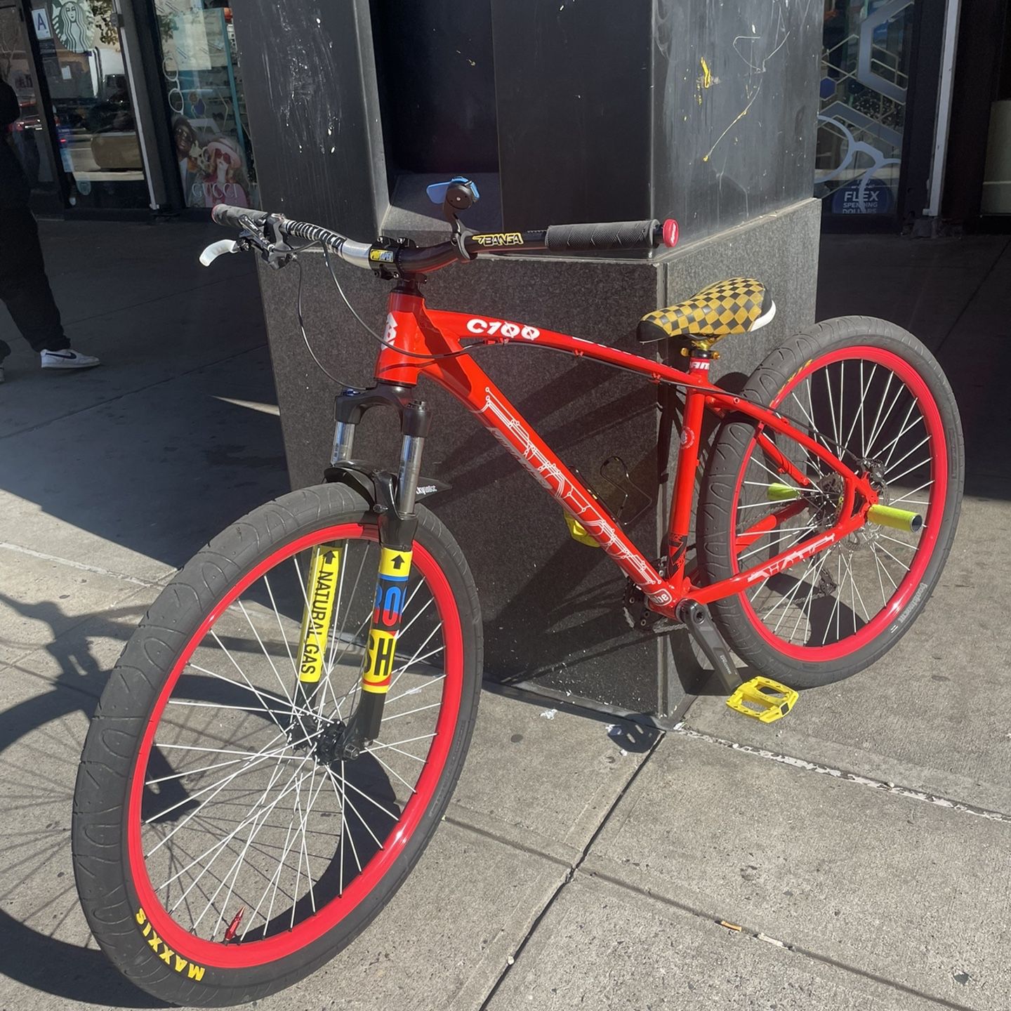 C100 for Sale in comb Queens