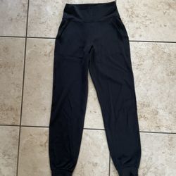 Lululemon High Rise Women Jogger