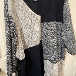 Pullover Top Mixed Material 3/4” Sleeve Lined