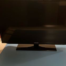 Samsung 32 Inch Flat Screen TV