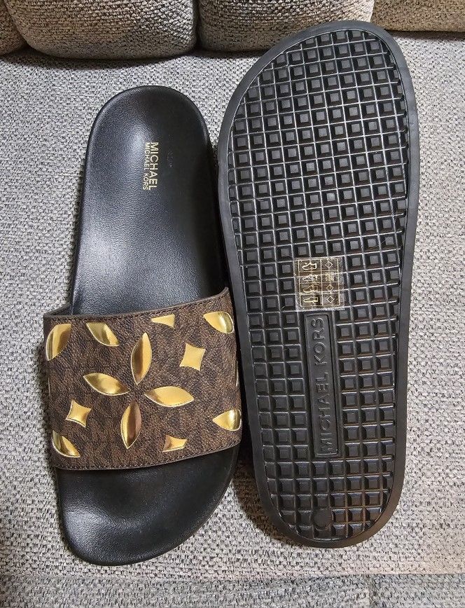 Slipers