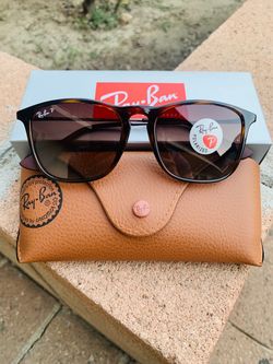 NEW Ray Ban
