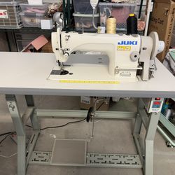 Juki DU1181N Industrial Sewing Machine 