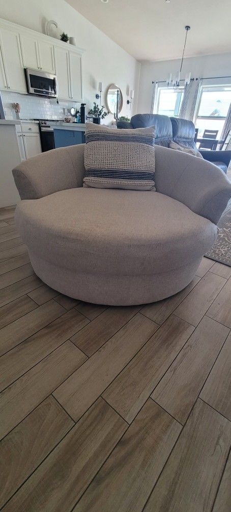Oversized Swivel chair