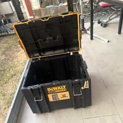 Dewalt Tough System 2.0
