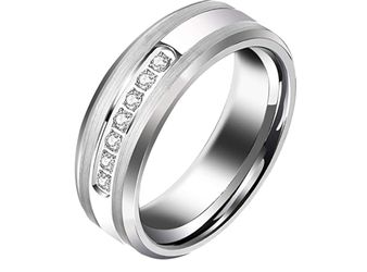 Wedding ring/engagement ring