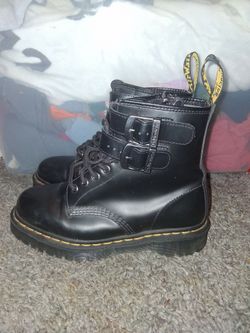 Used Dr.Martens Size 7 mens
