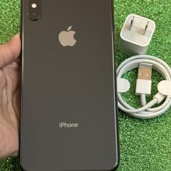 IPhone XS MAX (64gb) Space Grey UNLOCKED