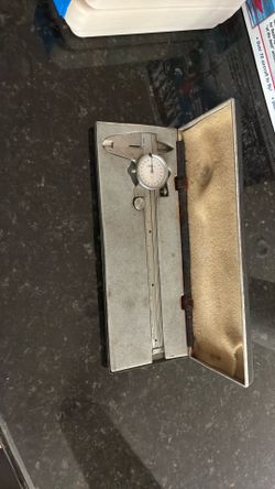 STAINLESS STEEL DIAL CALIPER