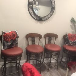 4 PADDED METAL BAR STOOLS