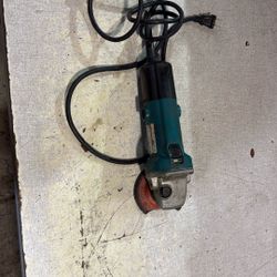 Makita Angle Grinder 