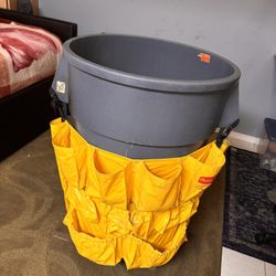 Heavy Duty Brute garbage can with rubbermaid pockets
