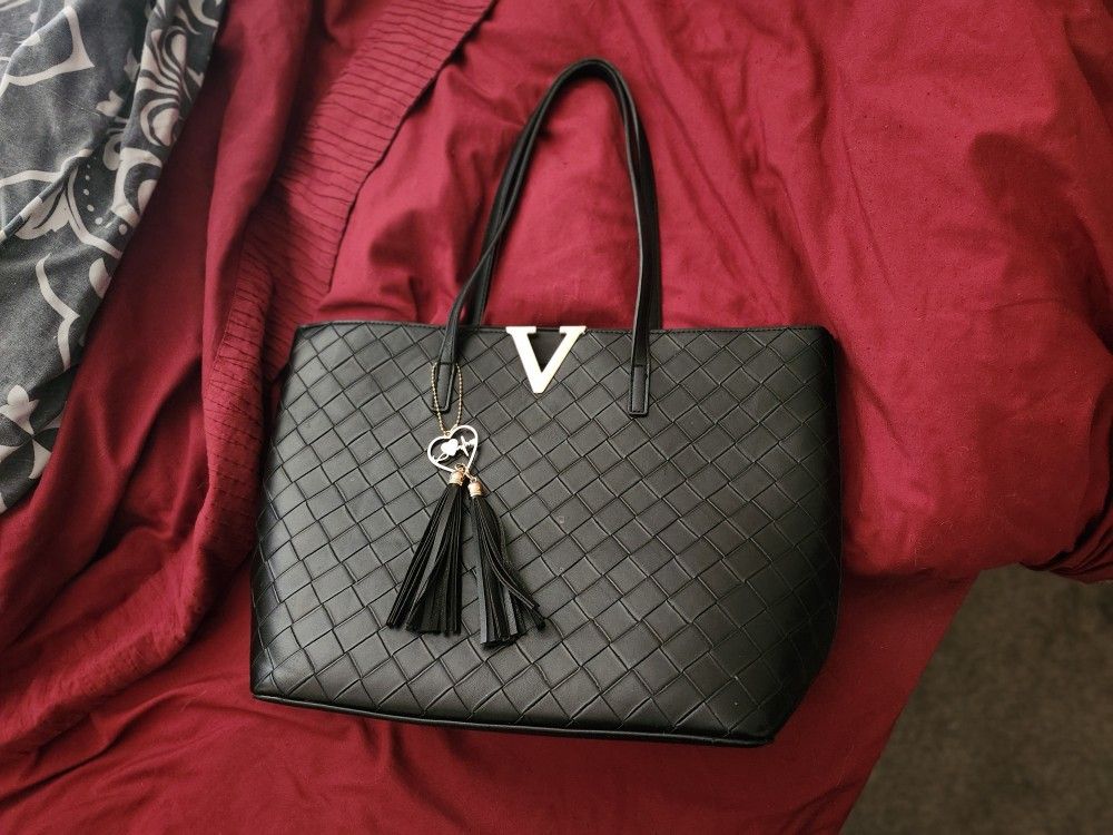 Large Crossi Purse