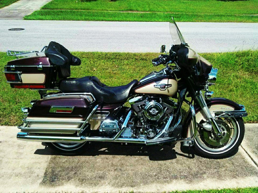 Photo 1998 HarleyDavidson Ultra Glide 95th Anniversary Edition