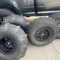 Sandcraft Destroyer Sand tires and Valor wheels like Brand new